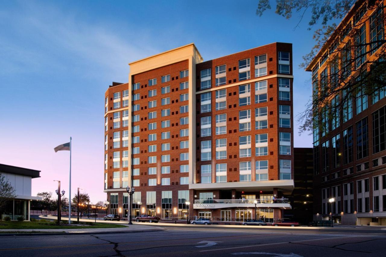 Residence Inn By Marriott St Louis Клейтон Экстерьер фото